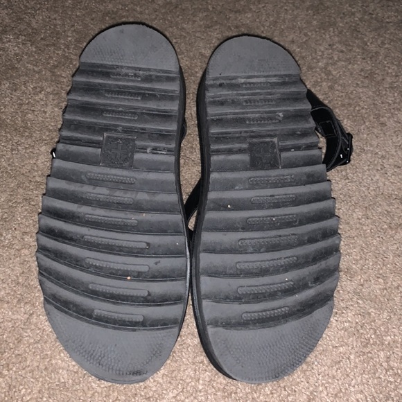 DR MARTEN BLAIRE PLATFORM SANDALS IN BLACK SIZE 6 - Picture 2 of 3